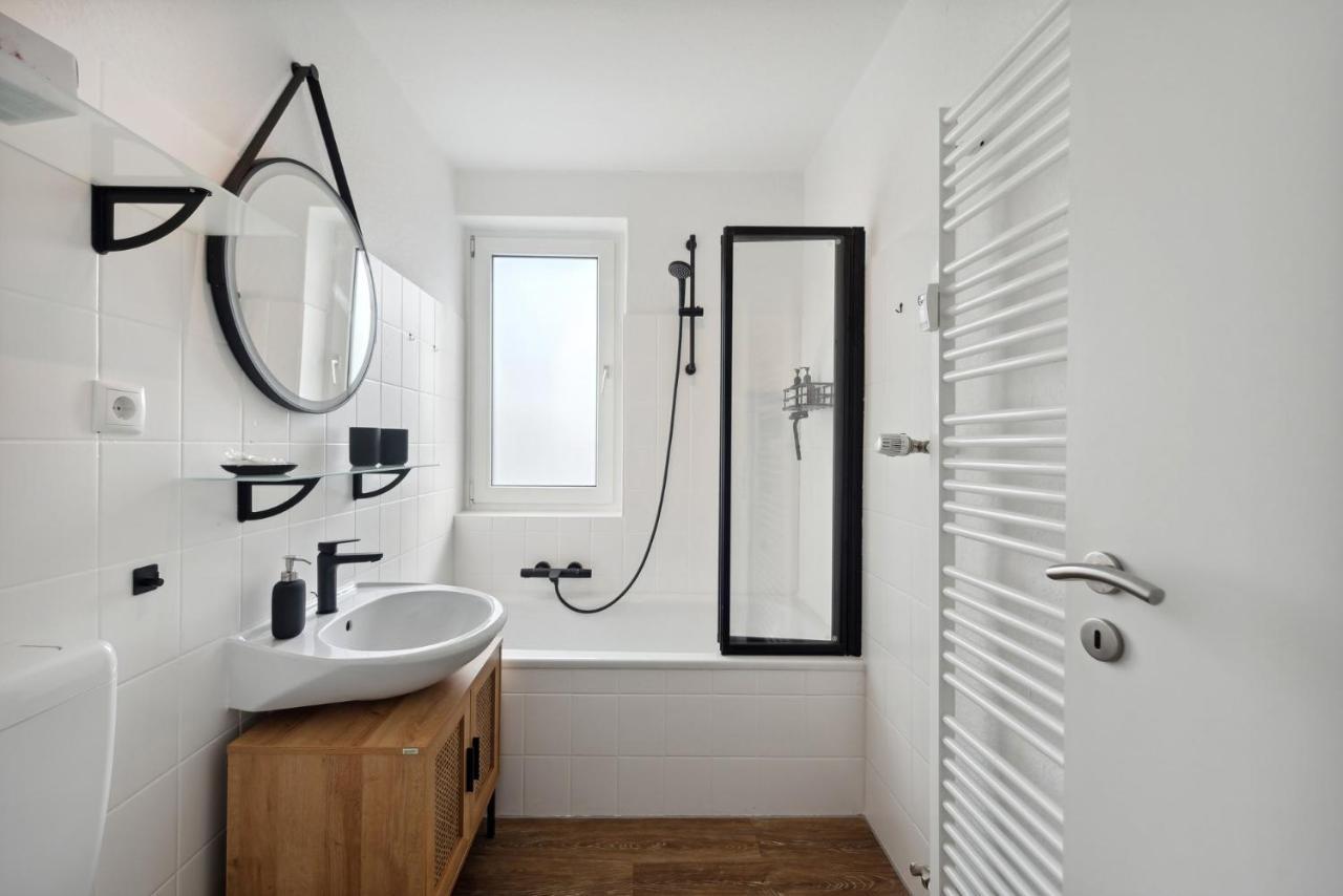 Amalfi Apartments A01 - Gemuetliche 2 Zi-Wohnung Mit Boxspringbetten Und Smart Tv ไคเซอร์สเลาเทิร์น ภายนอก รูปภาพ